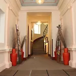 Hotel Unique