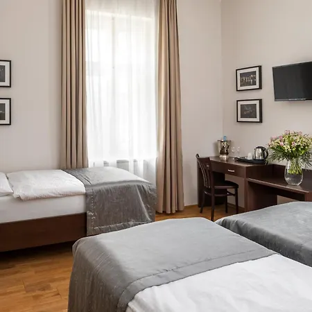 Unique 4* Prague