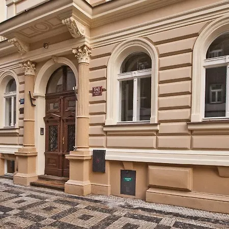 Unique 4* Prague