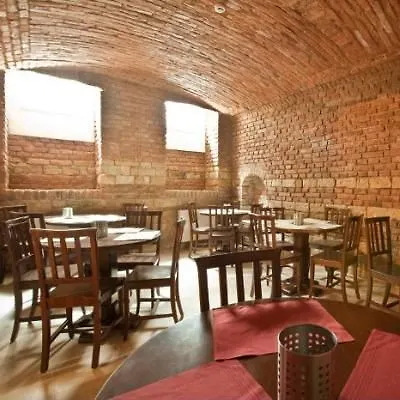 Unique 4* Prague