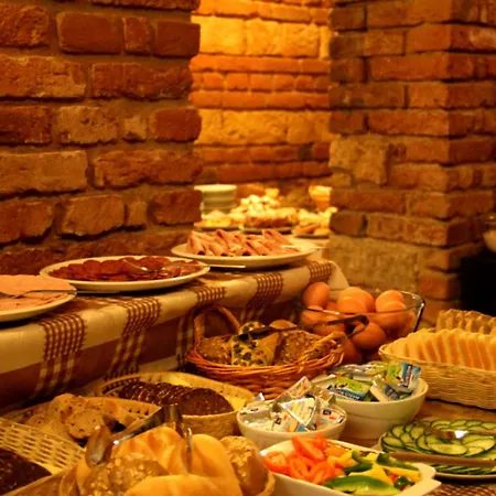 Hotel Trevi 4*