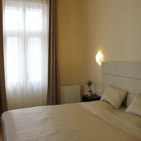 Hotel Unique 4*