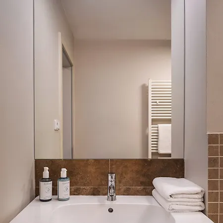 Hotel Unique 4*