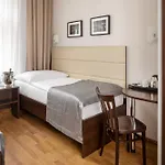 Unique Отель 4*