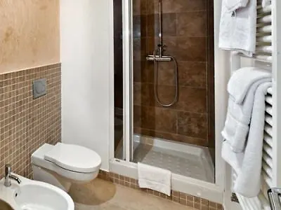 Hotel Trevi