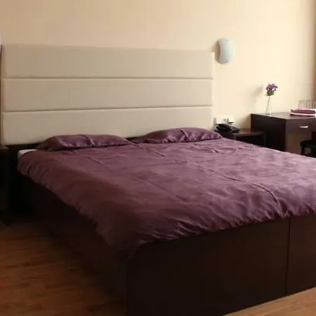Unique Prag
