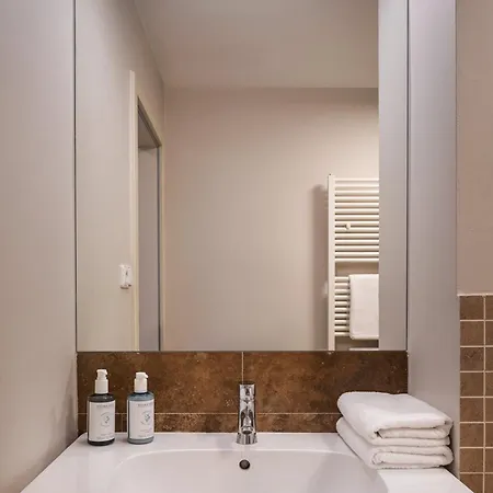 Trevi Hotel