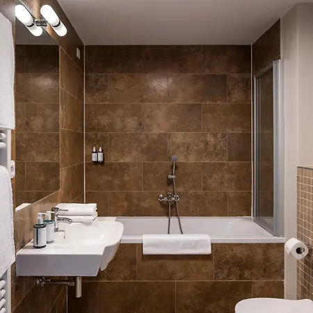 Trevi Hotel