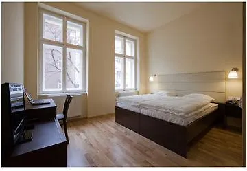 Trevi Hotel 4*