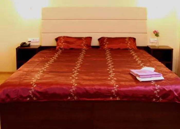Unique Hotell 4*