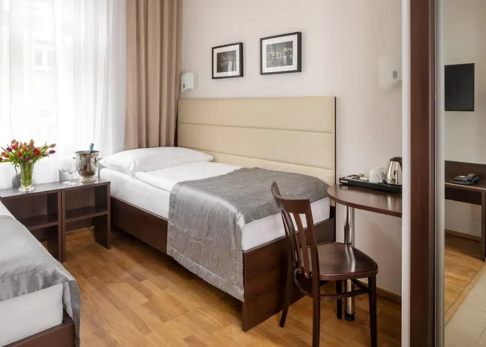 Unique Hotell 4*